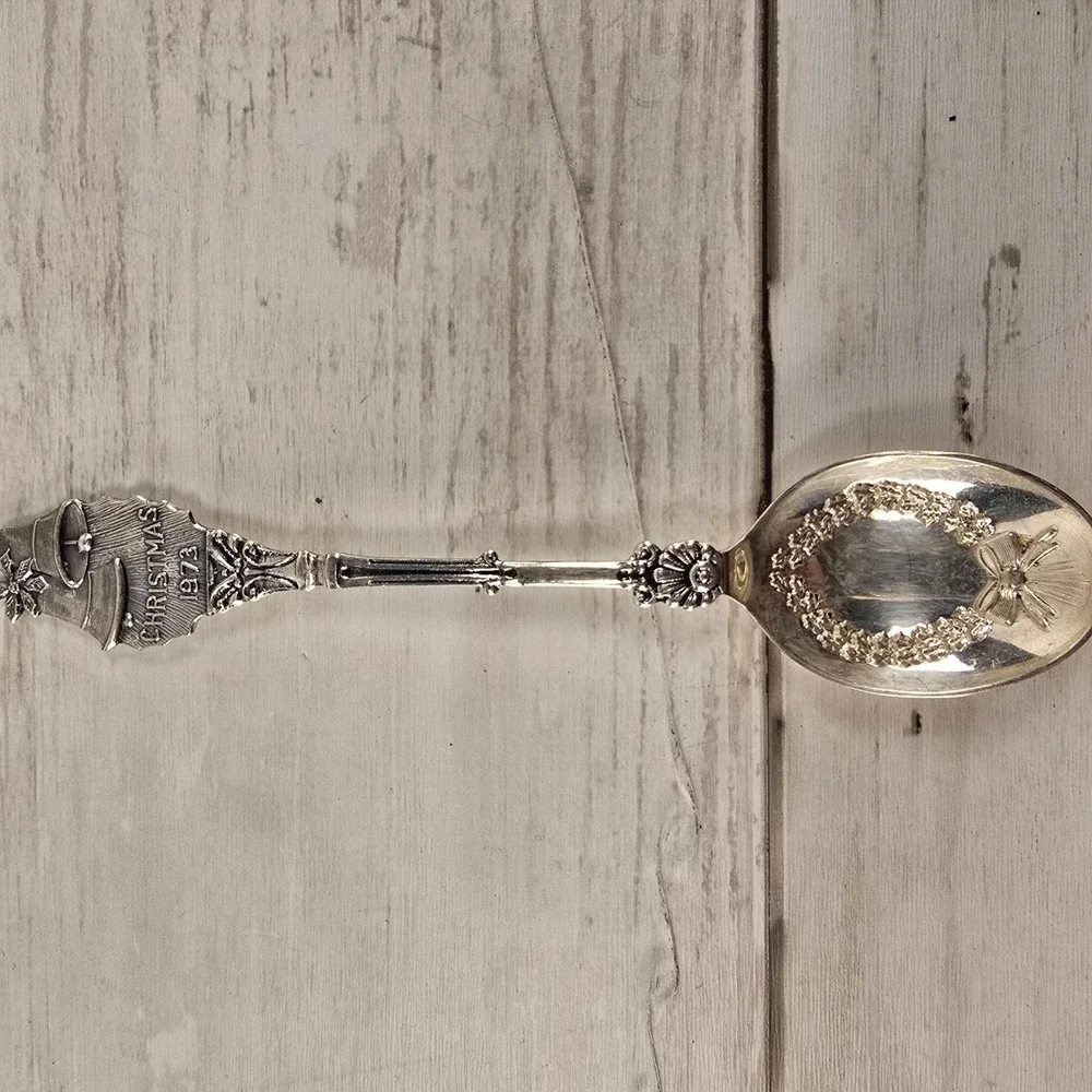 Vintage Christmas Souvenir Spoon Set 1972-1979 Silverplate Holiday‎ Collectibles